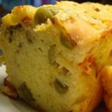 Cake aux olives et au poulet